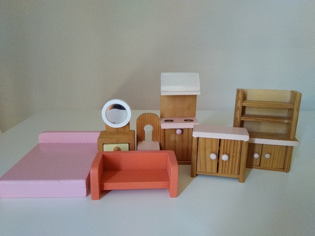 lotje houten poppenhuismeubels, Verzamelen, Poppenhuizen en Toebehoren, Ophalen of Verzenden, Zo goed als nieuw, Gebruiksvoorwerp