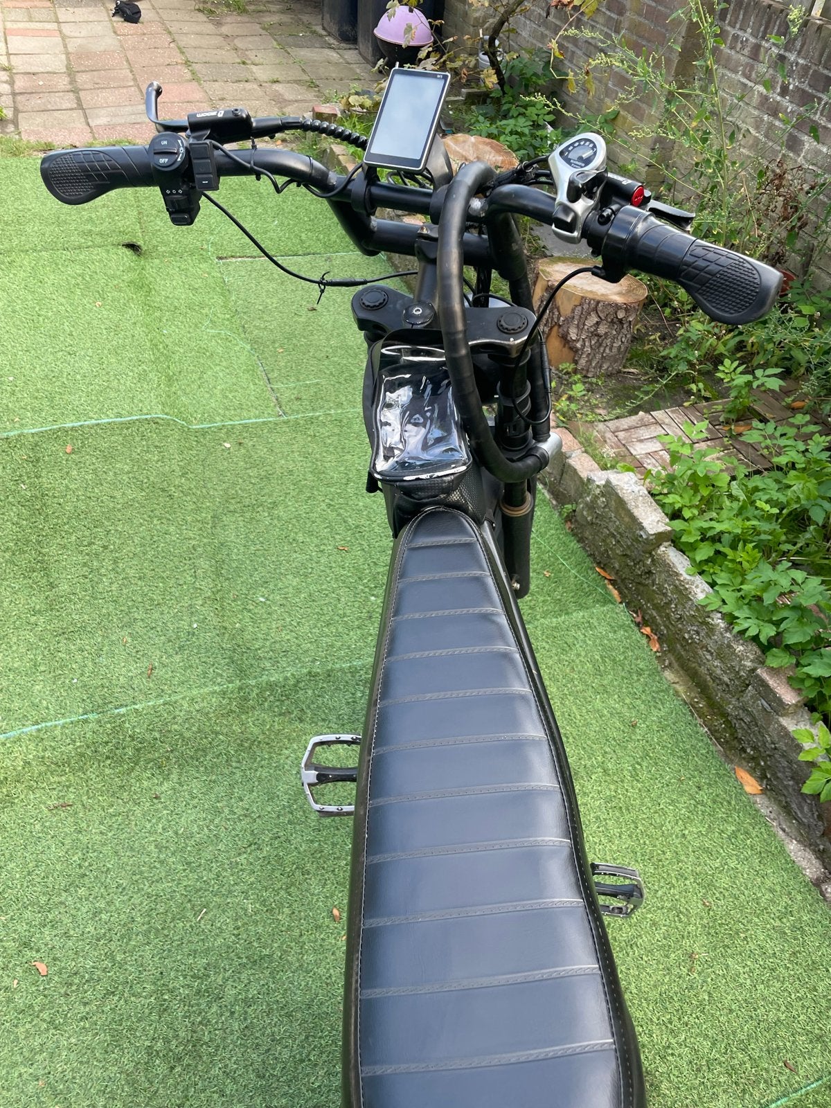 Fatbike V8 - gebruikt dubbel accu 750 watt 64volt, Fietsen en Brommers, Overige merken, Versnellingen, Zo goed als nieuw, Schijfrem