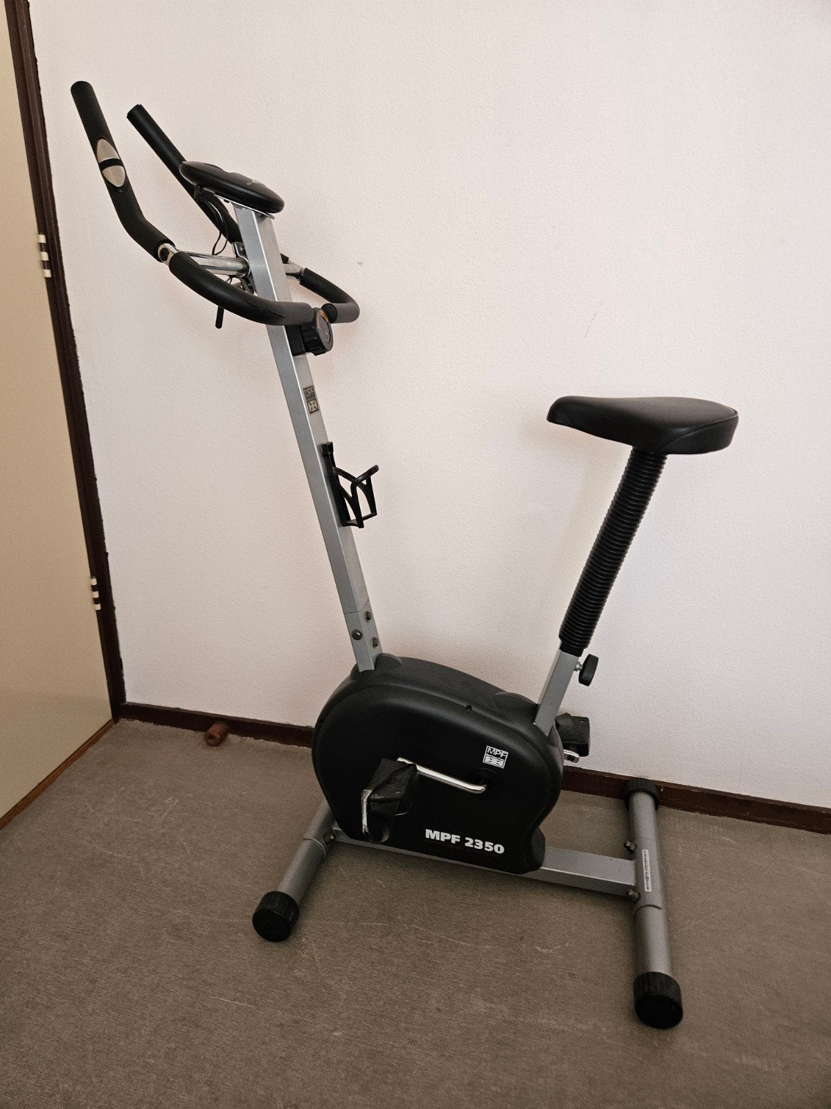 GRATIS  Hometrainer MPF 2350, Ophalen, Gebruikt, Metaal, Benen