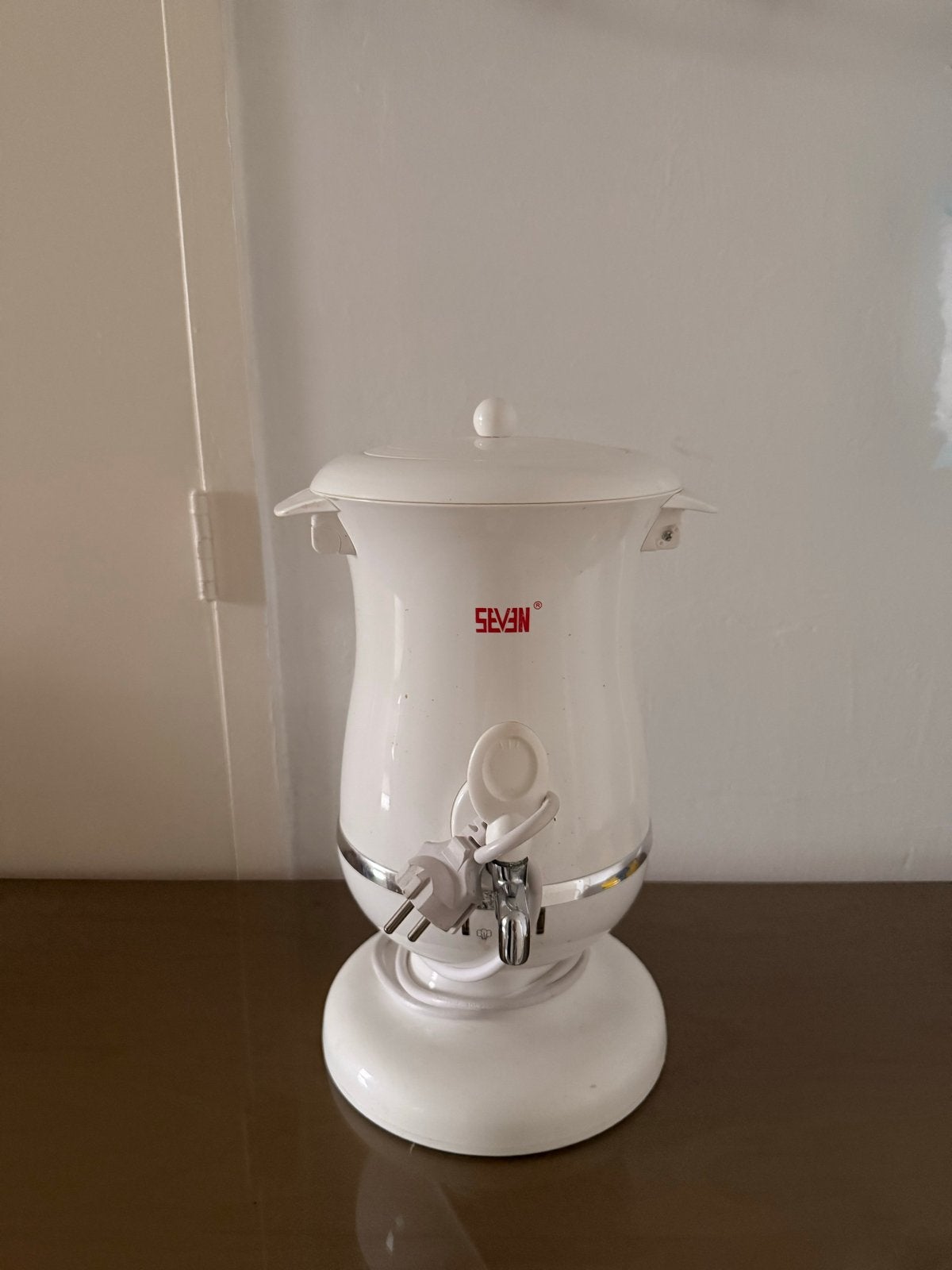 Seven Waterkoker/Theemaker - Wit, 1 tot 2 liter, Ophalen of Verzenden, Gebruikt