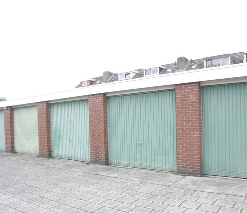 Gezocht garagebox of opslag in of nabij Winsum.