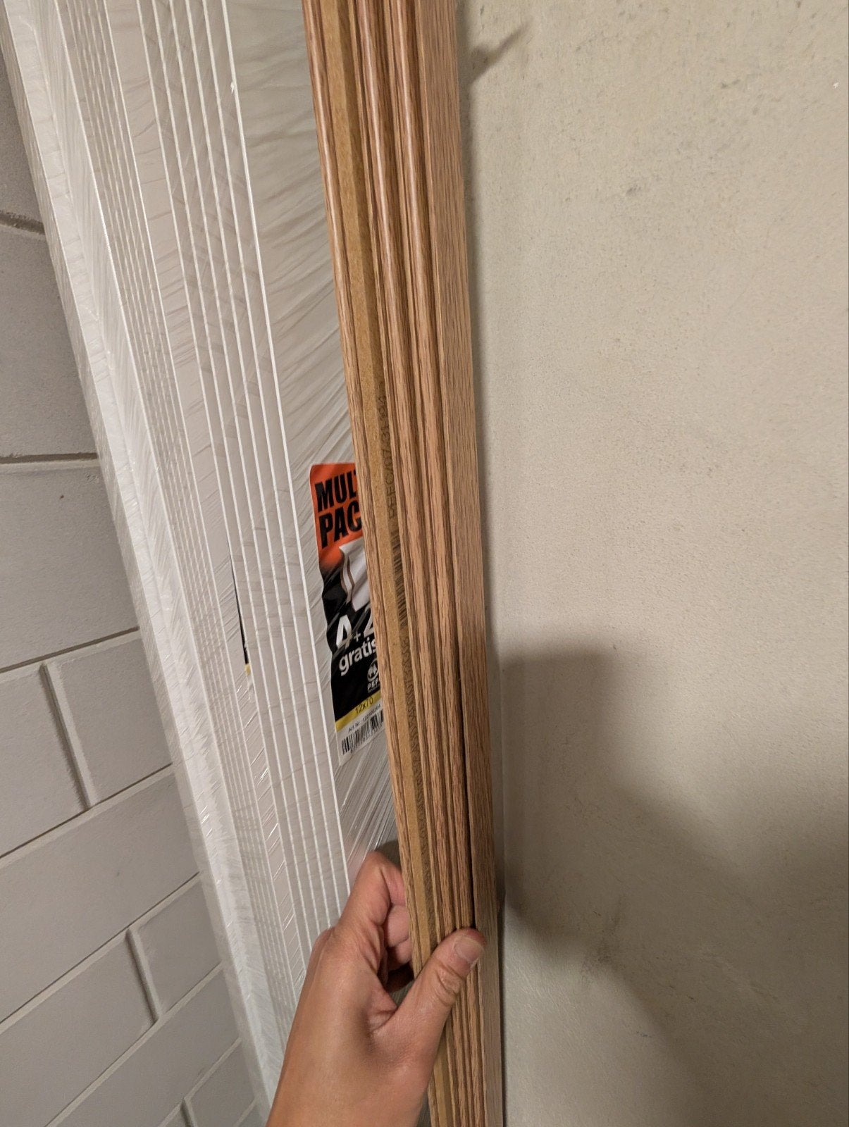 Hoge plinten (wit) en Plak plinten (bruin), Ophalen, Nieuw, Mdf, 200 tot 250 cm