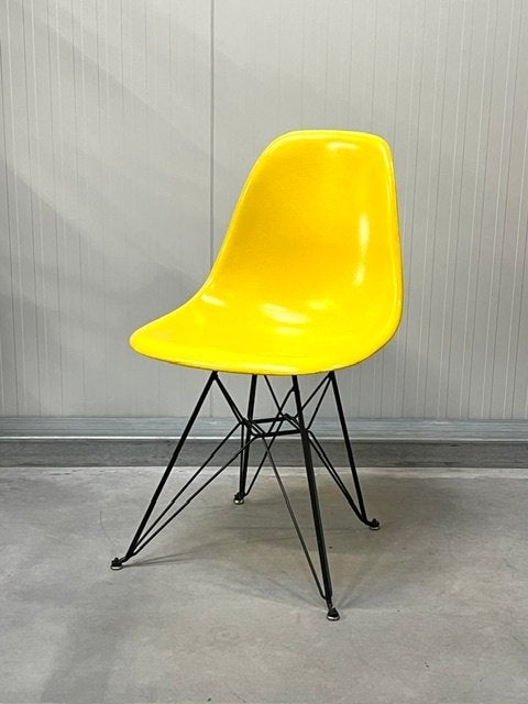 Eames DSR Eiffel eetkamerstoelen 2x vintage geel prijs p/st, Gebruikt, Twee, Overige kleuren, .