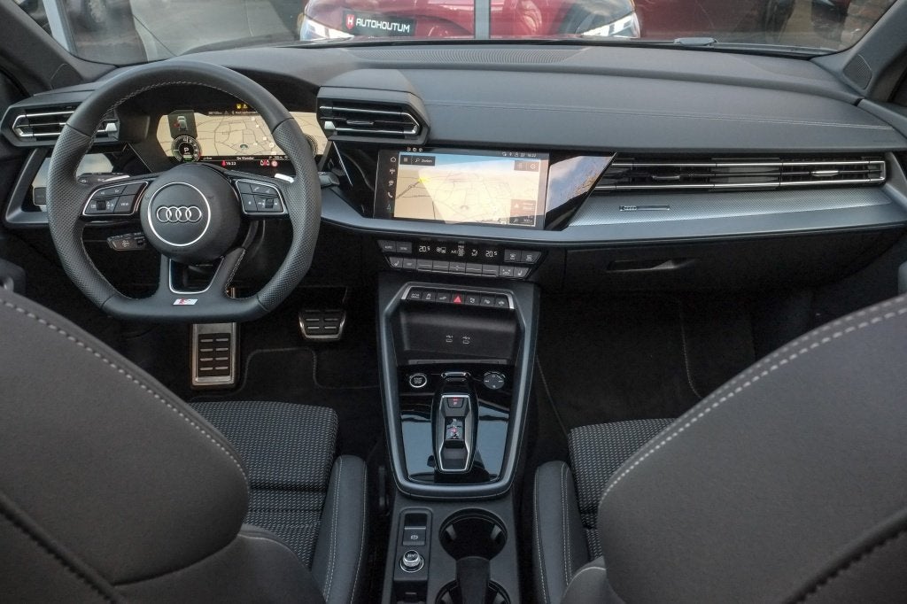 Audi A3 Sportback 40 TFSI e | SOH 100% | S line | Panoramada, 12 maanden, Euro 6, 4 cilinders, 26 kWh