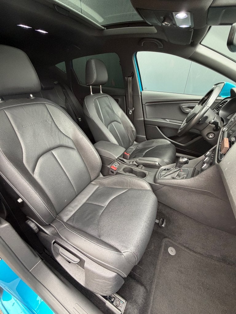 Foto 9 van Seat Leon Cupra 2.0 TSI ST DSG 2016 Blauw