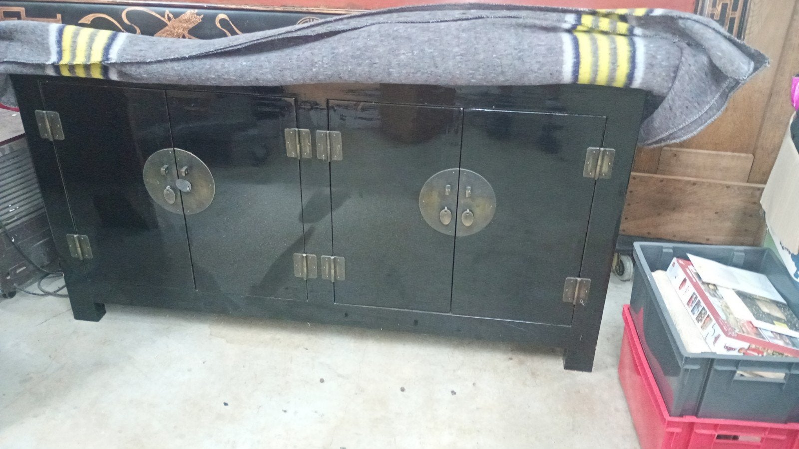 Chinees hoogglans zwart dressoir met 4 deuren, Ophalen, Gebruikt, 150 tot 200 cm, Chinees