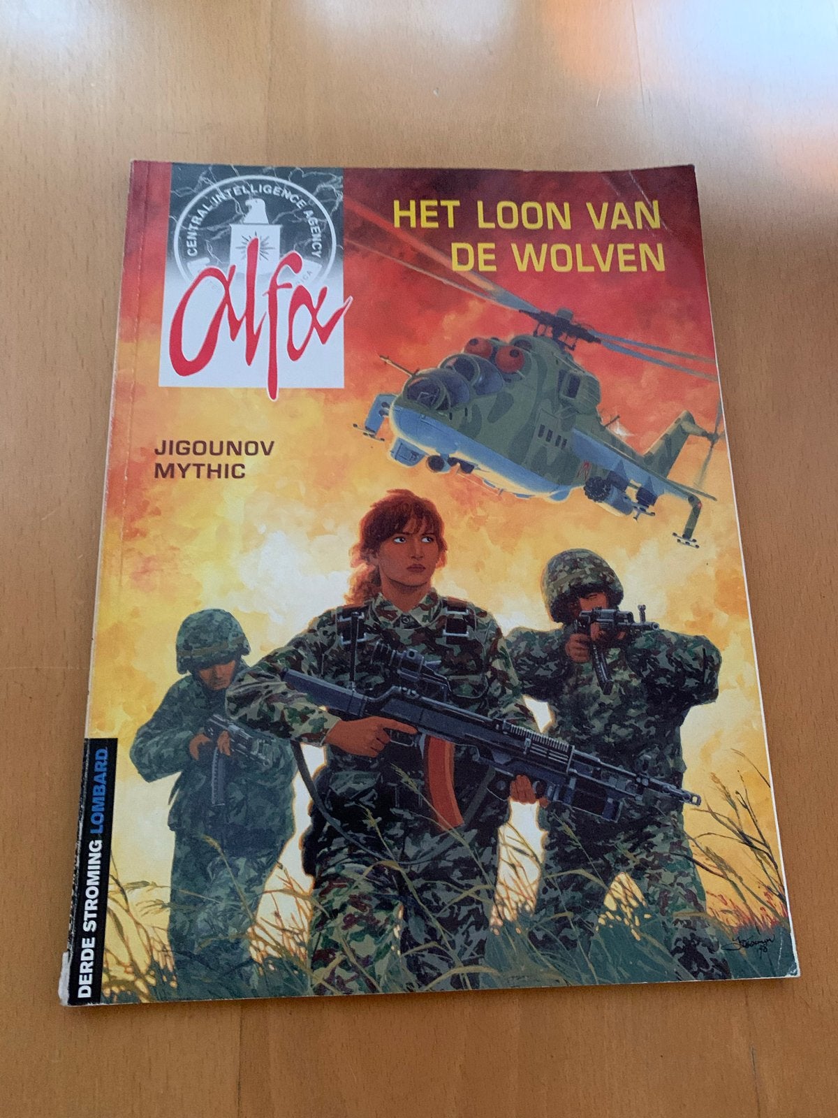 Alfa: Het Loon van de Wolven - Derde Stroming Lombard, Boeken, Eén stripboek, Ophalen of Verzenden, Gelezen