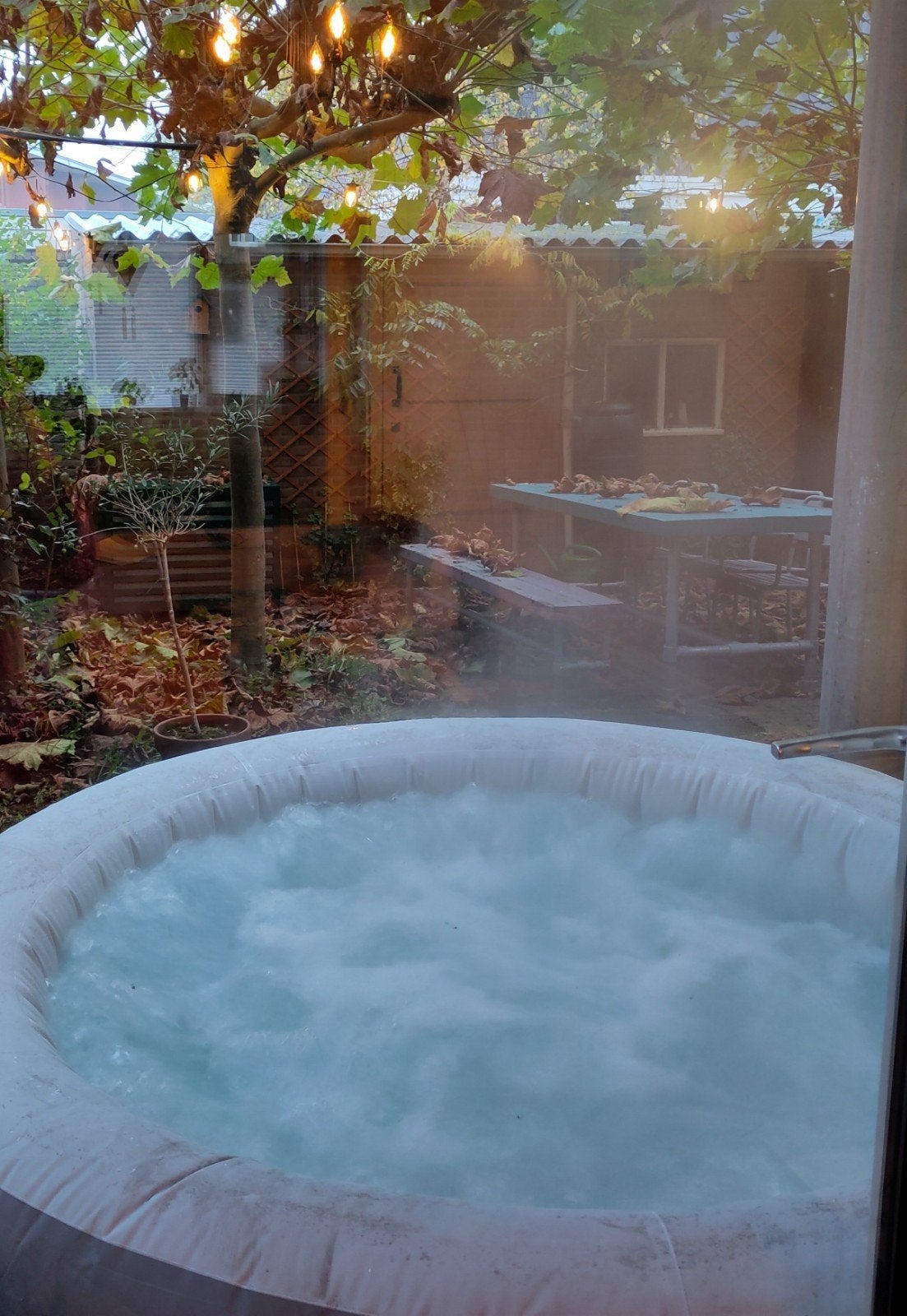 Lay-Z-Spa opblaasbare jacuzzi met cover en accessoires, Ophalen, Gebruikt, Opblaaszwembad, Rond