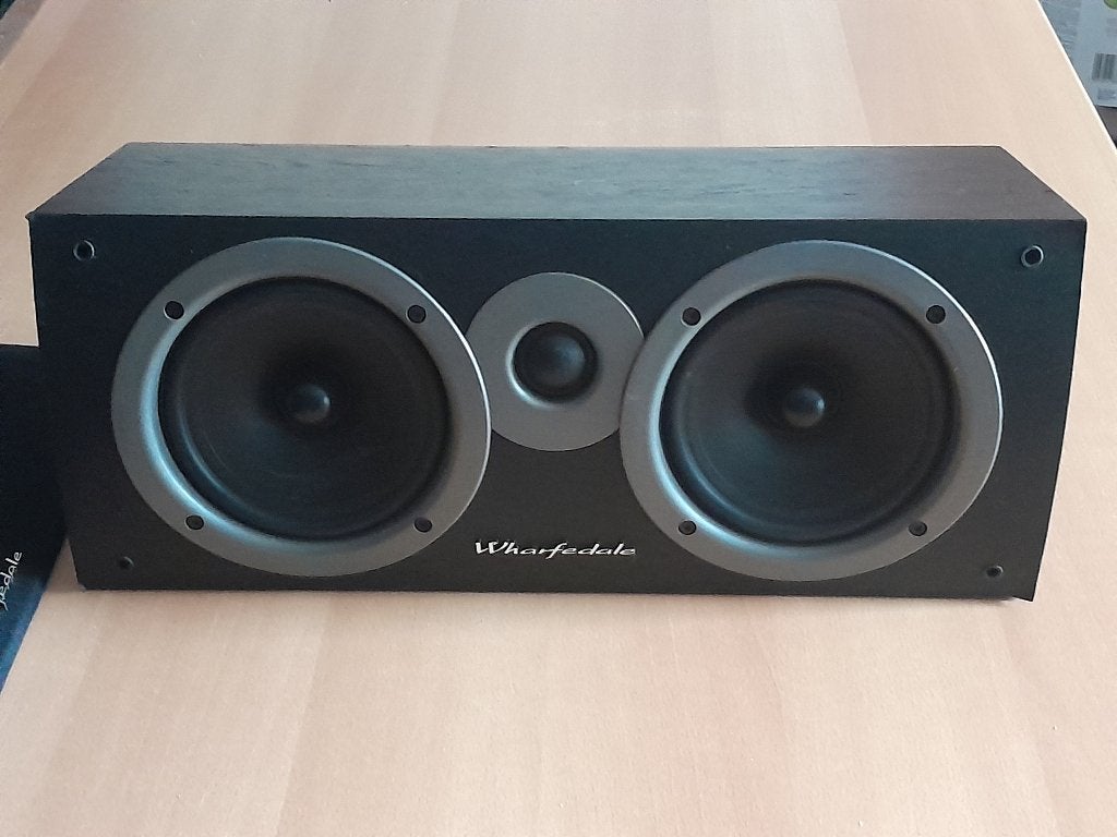 Zware Wharfedale Center Speaker Crystal CR-30C ( 125 Watt ), Ophalen, 120 tot 150 watt, Wharfedale, Zo goed als nieuw