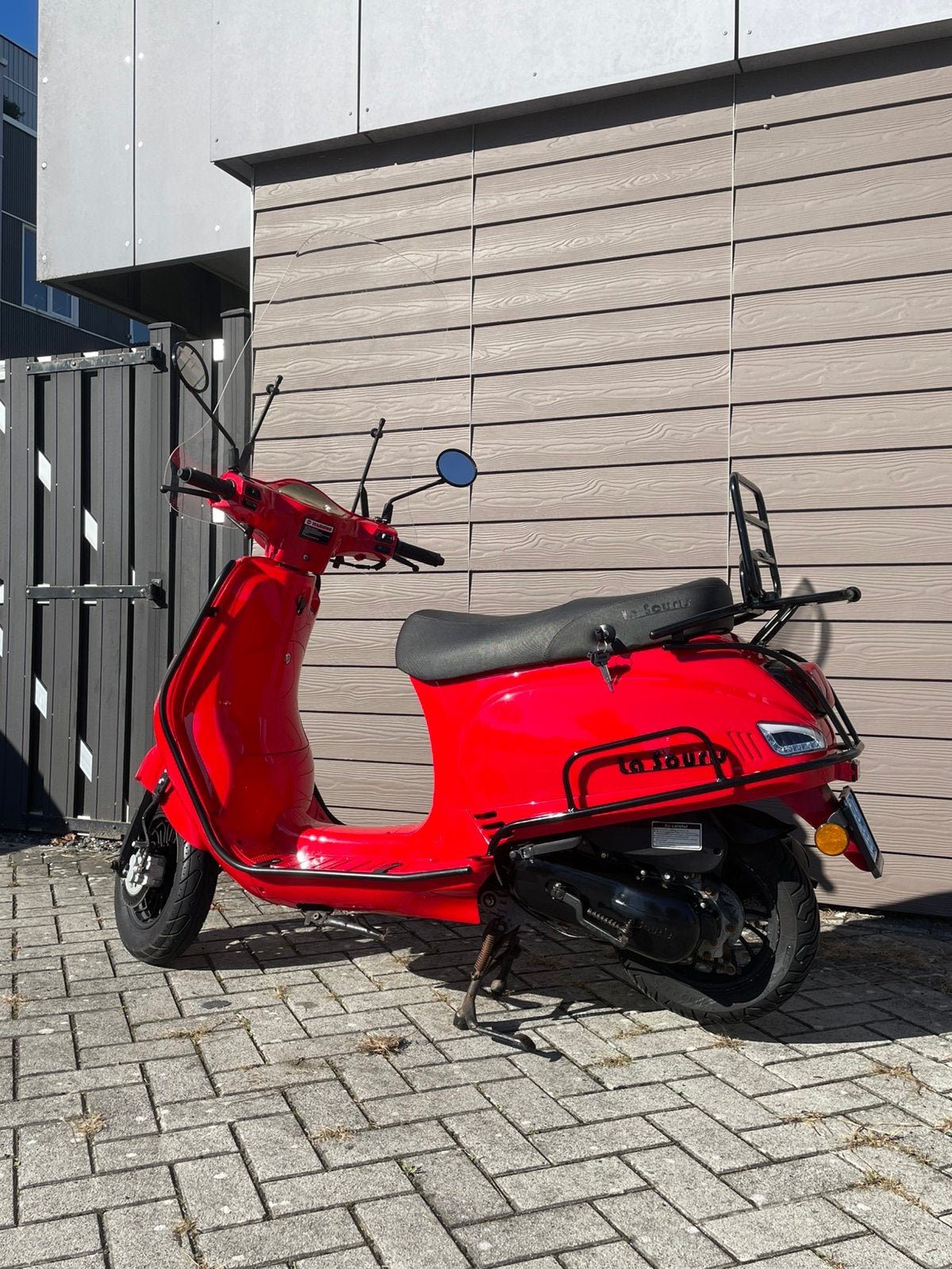 2022 | 1442km | La Souris Sourini R | Rood | ZGAN, Ophalen, Zo goed als nieuw, Elektrisch, Overige merken