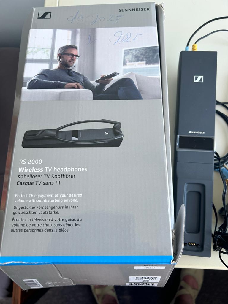 Sennheiser RS 2000 Draadloze TV Hoofdtelefoon, Ophalen of Verzenden, Zo goed als nieuw