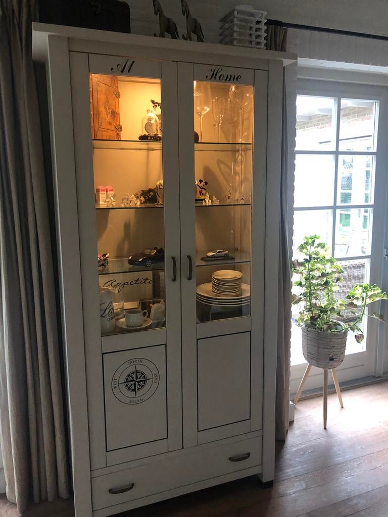 Vitrine kast met verlichting in Riviera Maison look, Huis en Inrichting, Zo goed als nieuw, 150 tot 200 cm, 25 tot 50 cm, 50 tot 100 cm