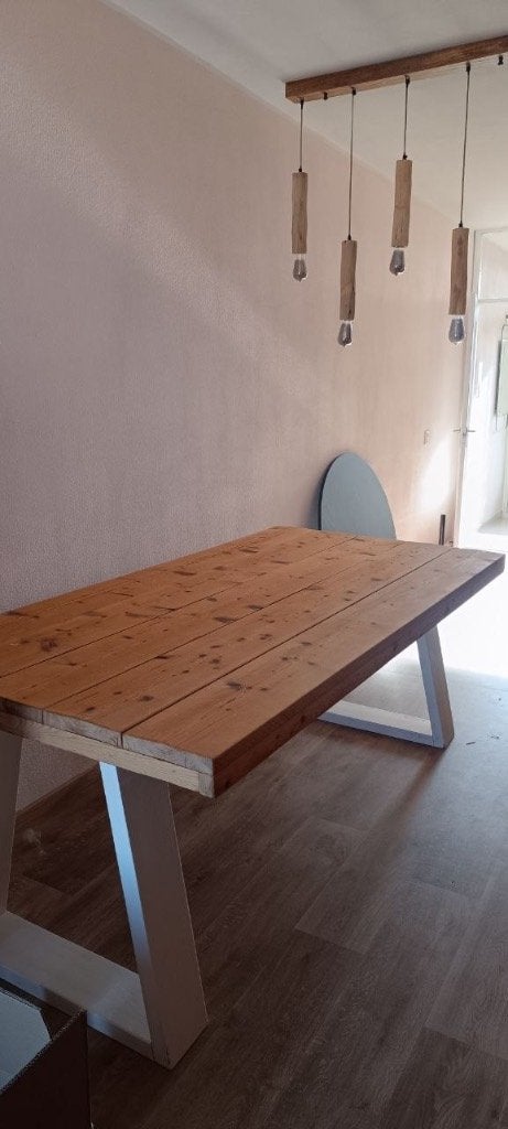 Gratis af te halen: grote eettafel, Ophalen, Gebruikt, 200 cm of meer, 50 tot 100 cm