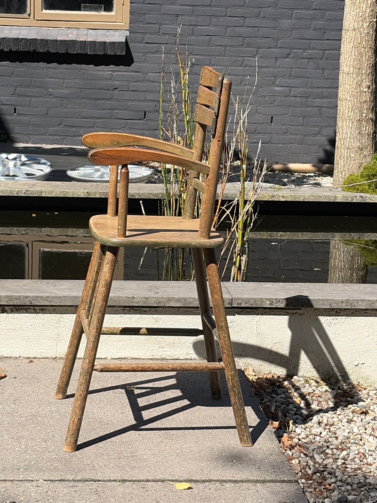 Vintage houten kinderstoel - klaar voor ronde 3!, Kinderen en Baby's, Kinderstoelen, Ophalen of Verzenden, Gebruikt, Overige typen