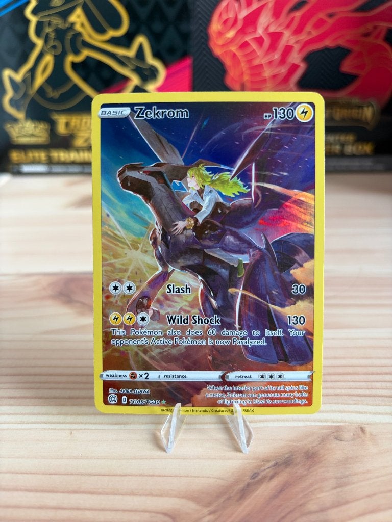 Zekrom trainer gallery 05/30 Brilliant Stars Pokemon kaart, Ophalen of Verzenden, Zo goed als nieuw, Losse kaart, Foil