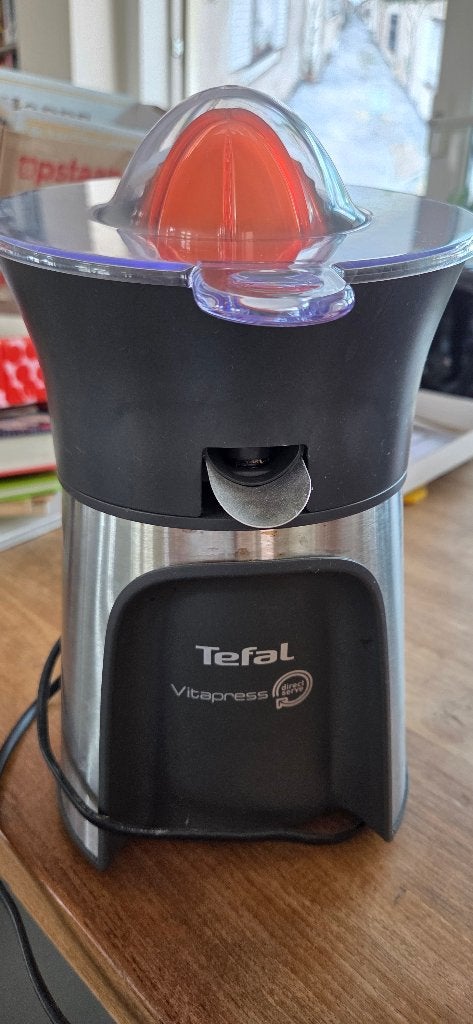 sapcentrifuge Tefal Vitapress, Ophalen, Zo goed als nieuw, Elektrisch, Sapcentrifuge