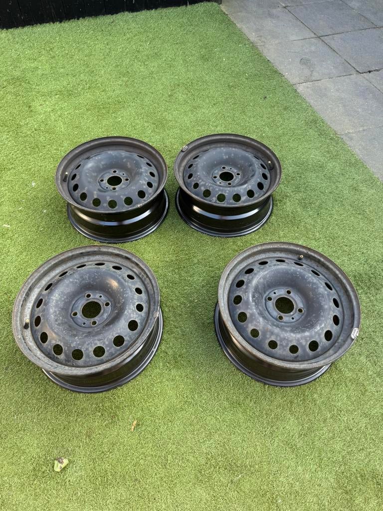Renault clio 2/3 velgen of megane 1/2 en mercedes velgen, Auto-onderdelen, Banden en Velgen, Ophalen, Velg(en), 16 inch, 205 mm