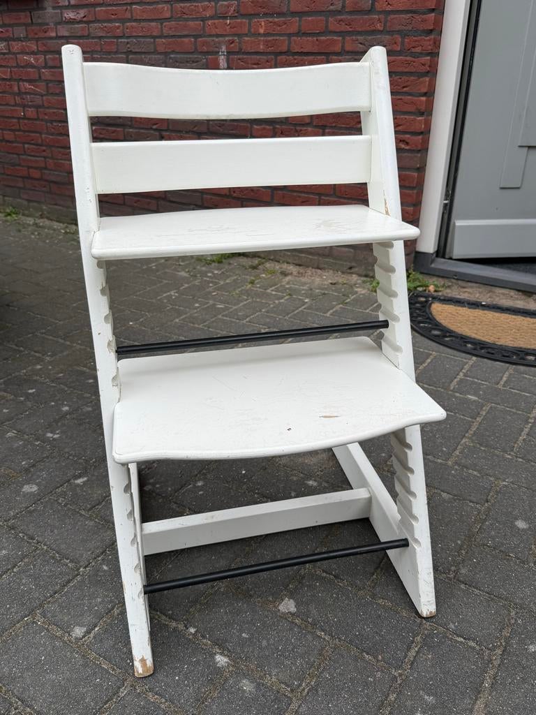 Witte kinderstoel stokke triptrapp, Ophalen, Gebruikt, Meegroeistoel