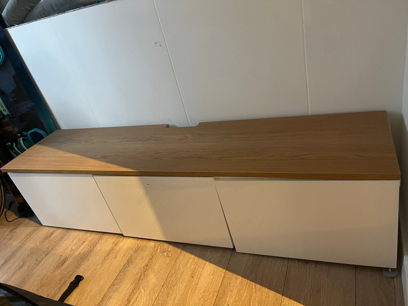 IKEA Besta kast met houten blad en deurtjes, Ophalen, Gebruikt, 100 tot 150 cm, Minder dan 100 cm