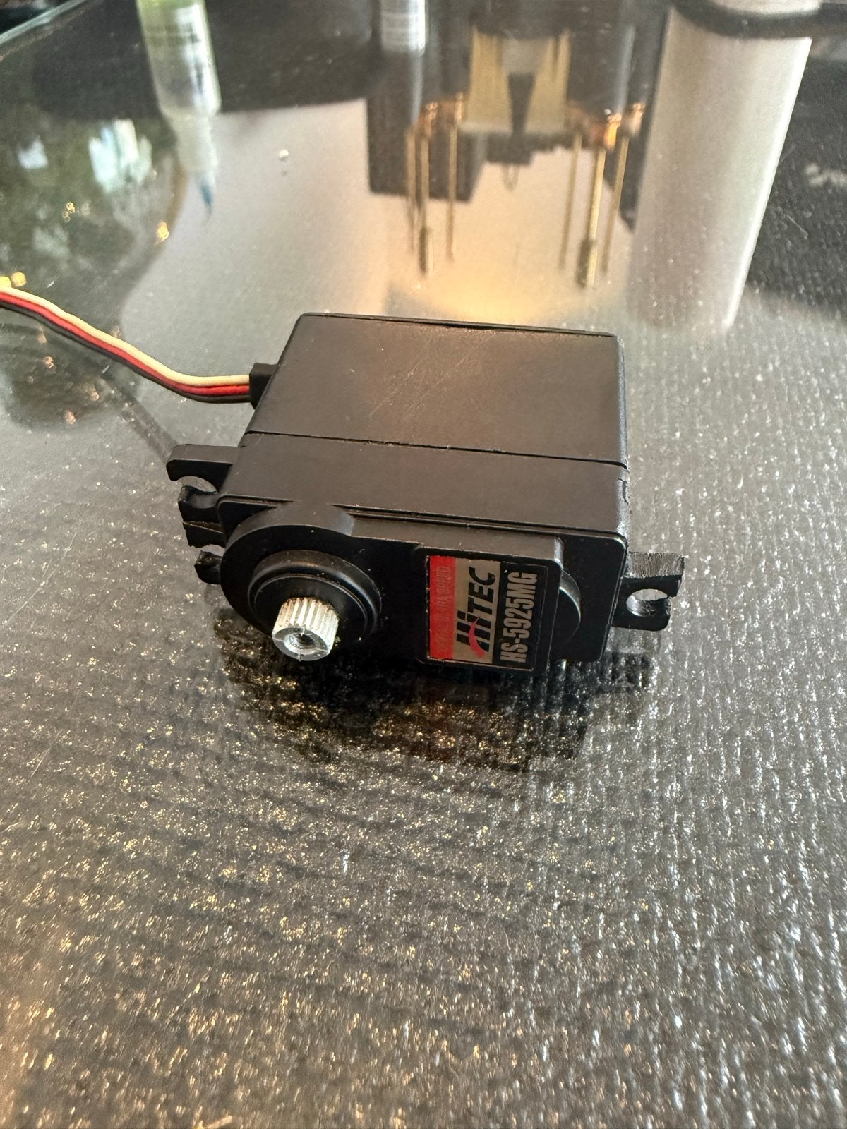 Hitec HS-5925MG Digital Ultra Speed Servo, Ophalen of Verzenden, Zo goed als nieuw