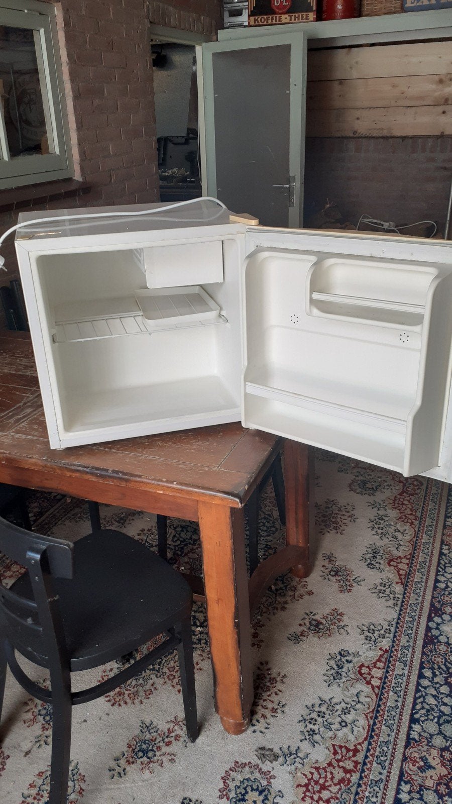 Severin mini koelkast met vriesvak, Witgoed en Apparatuur, Koelkasten en IJskasten, Gebruikt, Minder dan 85 cm, Ophalen of Verzenden