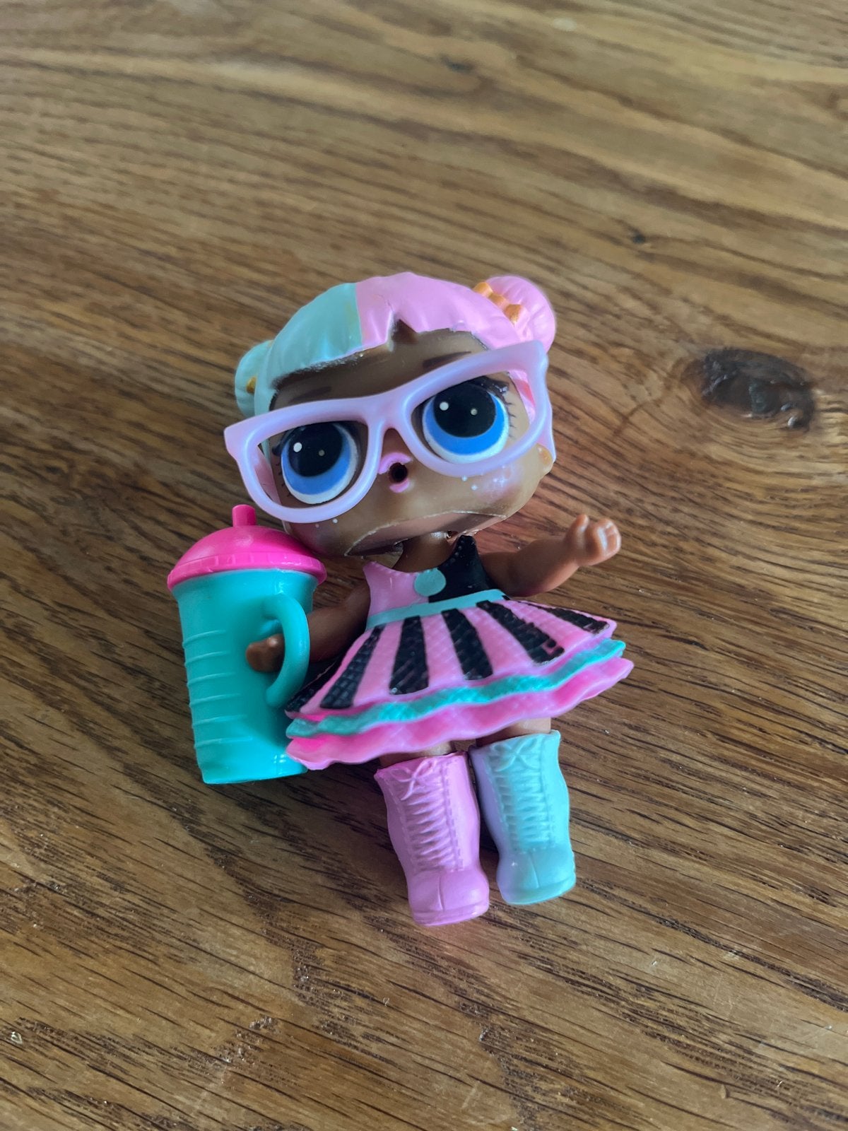 L.O.L. Surprise! pop met bril en flesje, Ophalen of Verzenden, Gebruikt, Overige typen