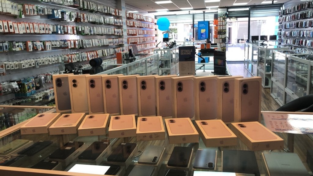 iphone 17  op voorraad  actie !!!, Ophalen, Zo goed als nieuw, Overige typen