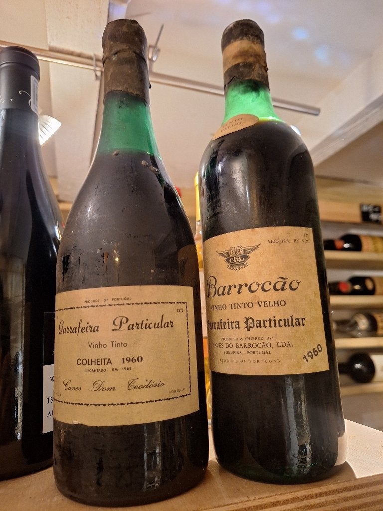 2 portugese wijnen 1960, Verzamelen, Wijnen, Gebruikt, Rode wijn, Overige gebieden, Ophalen of Verzenden