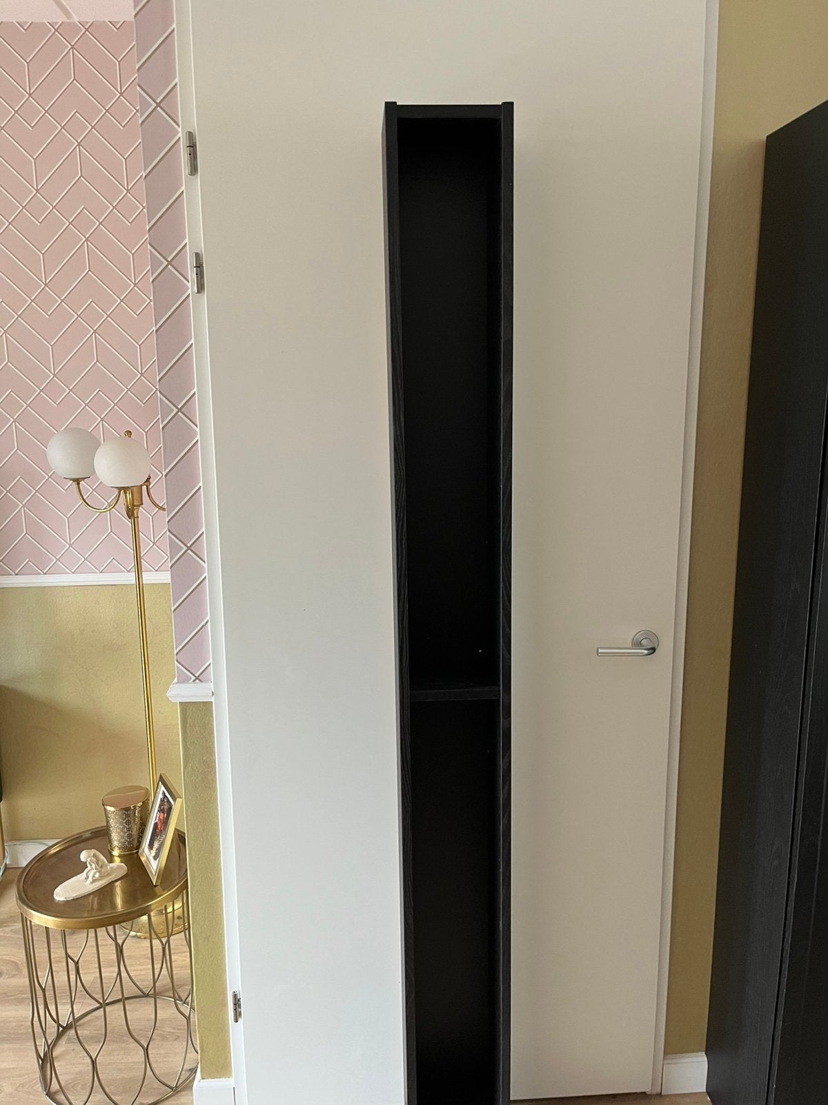 Ikea Gnedby kast zwartbruin, Huis en Inrichting, Ophalen, Zo goed als nieuw, Hout, Cd's