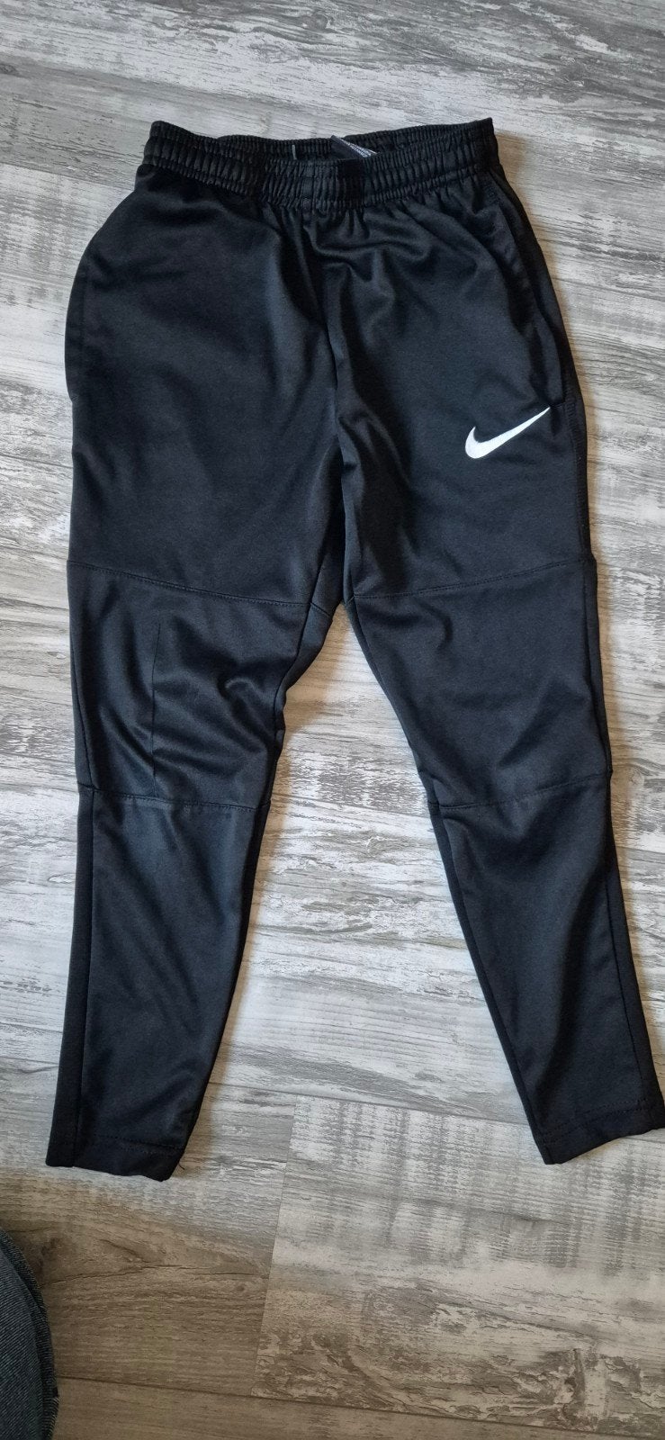 Nike broek 122-128, Broek, Gebruikt, Jongen of Meisje, Ophalen of Verzenden