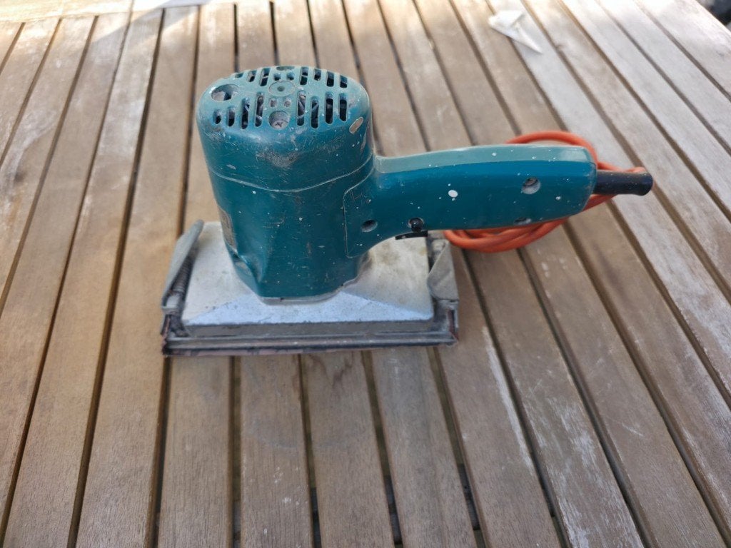 Black & Decker DN46 vlakschuurmachine, Ophalen of Verzenden, Gebruikt, Minder dan 600 watt, Vlakschuurmachine