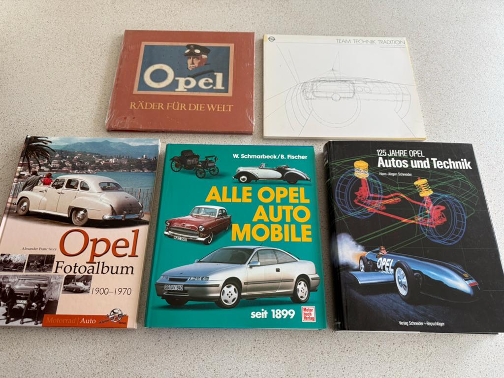 Diverse Opel boeken - zo goed als nieuw, Boeken, Auto's | Boeken, Ophalen of Verzenden, Zo goed als nieuw, Opel