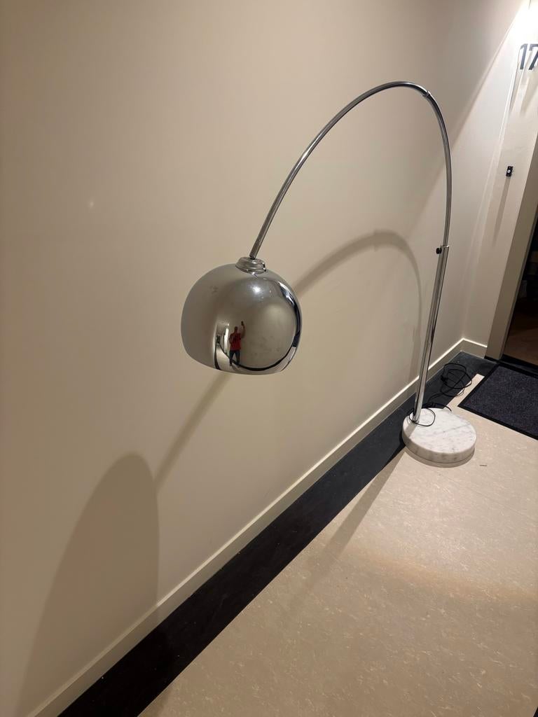 Mooie chromen booglamp met natuurstenen sokkel, Ophalen, Zo goed als nieuw, Metaal, 150 tot 200 cm