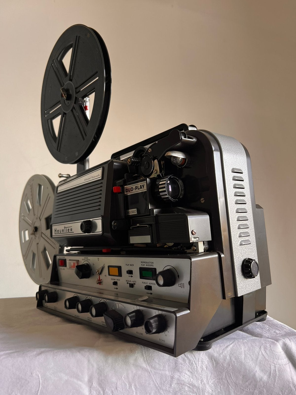 Heurtier Duo-Play – De Franse High-End Super 8 Projector, Ophalen of Verzenden