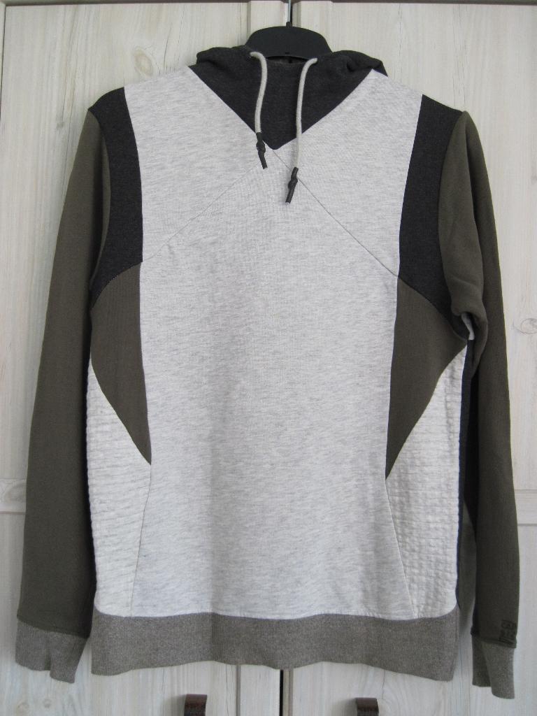 Sweater met capuchon Mt M (Capsize), Maat 48/50 (M), Ophalen of Verzenden, Capsize, Gedragen
