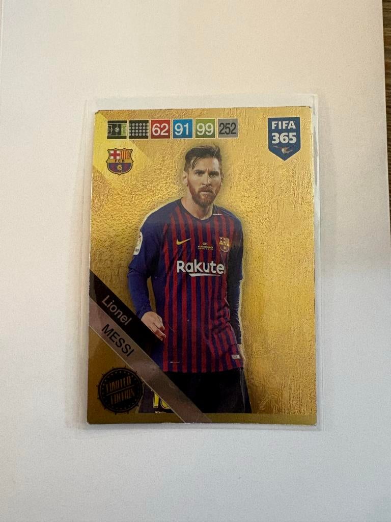 Lionel Messi Limited Edition Kaart 2019 - FIFA 365, Ophalen of Verzenden, Zo goed als nieuw, Buitenlandse clubs, Spelerskaart