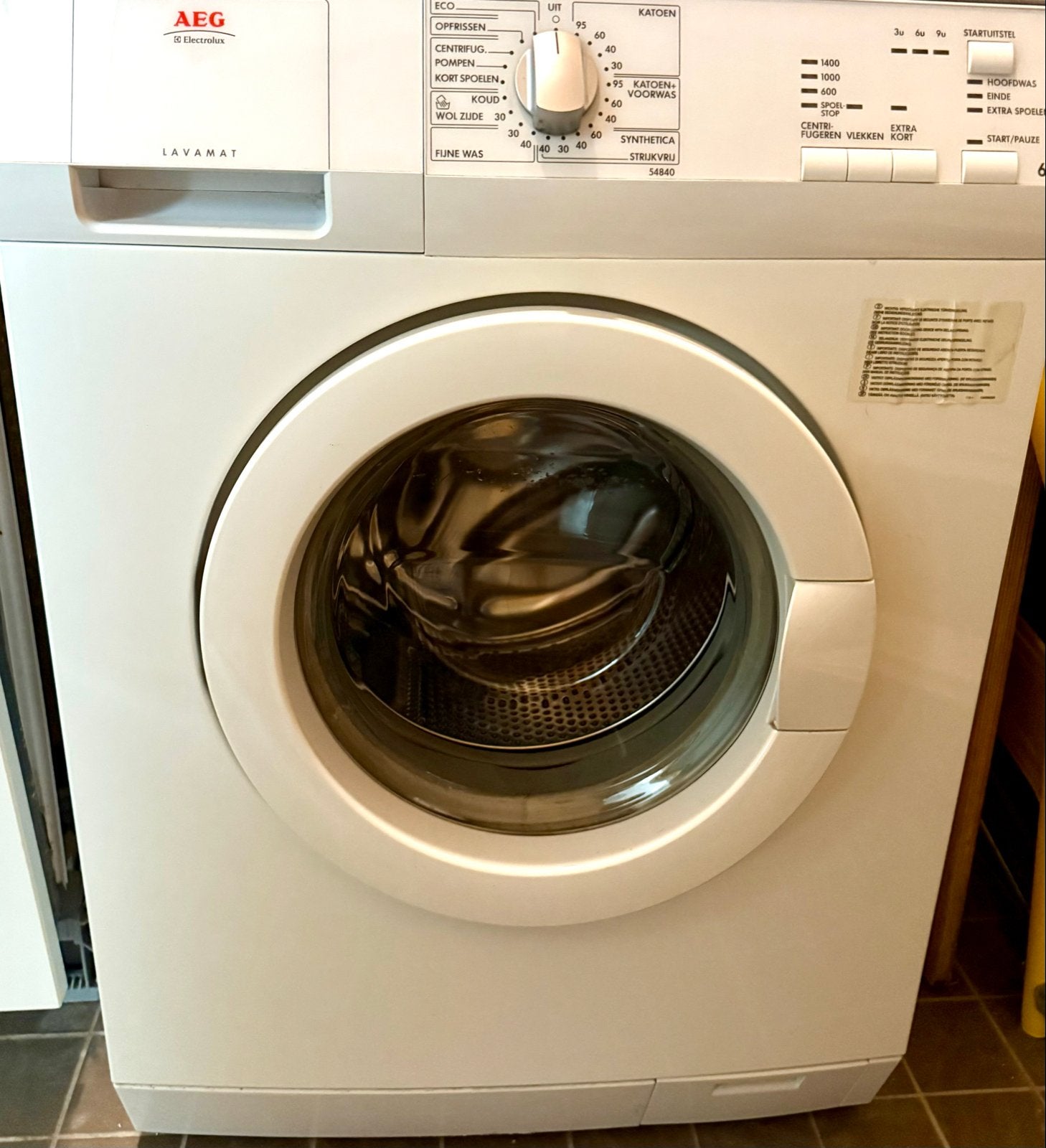 AEG Electrolux Lavamat 6kg Wasmachine - Betrouwbaar & Effici, Ophalen, Gebruikt, Voorlader, 85 tot 90 cm