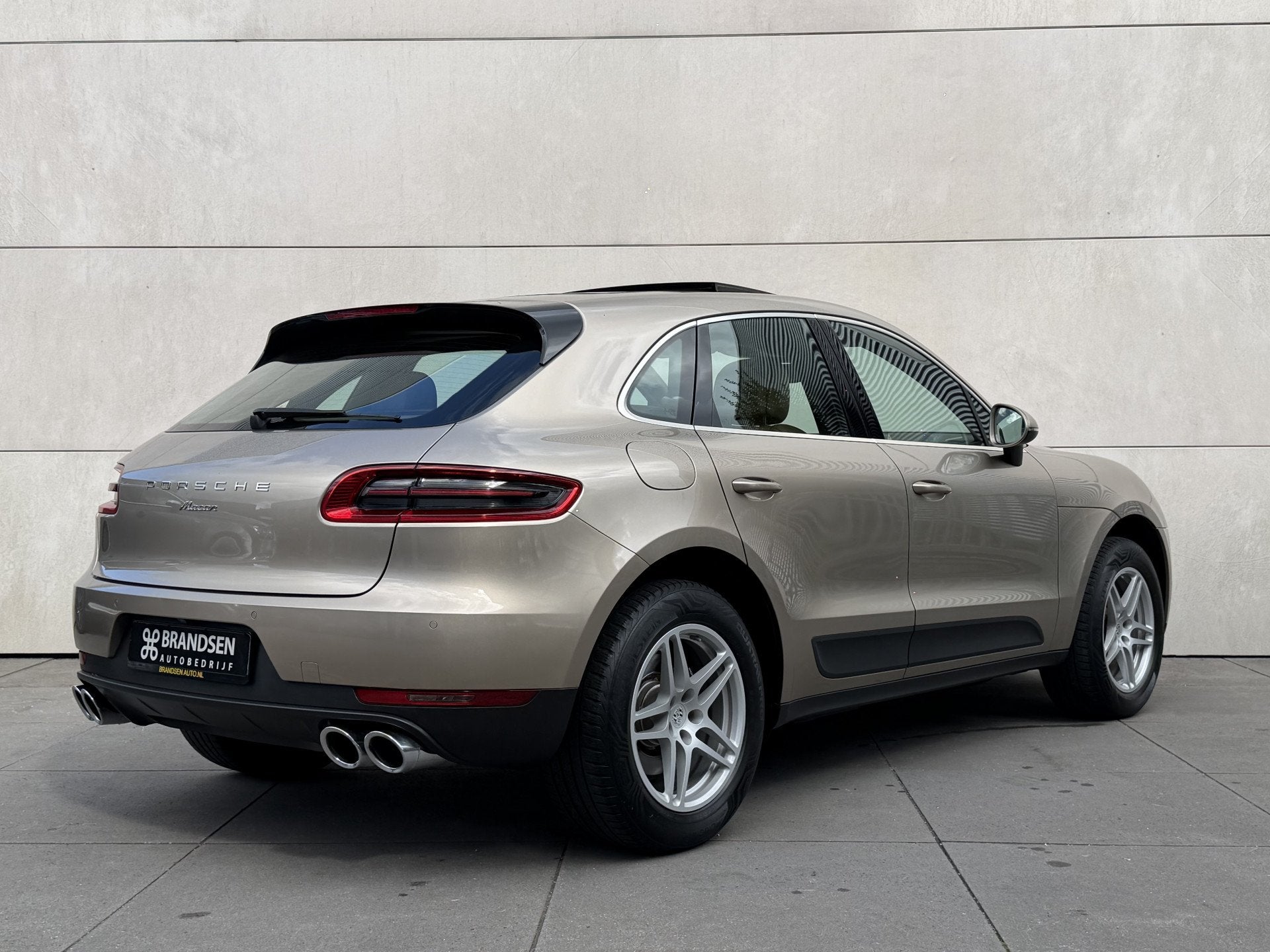 Porsche Macan 2.0 Luchtvering-Pano-ACC-Trekhaak-Leer, Auto's, Automaat, Gebruikt, 4 cilinders, Vierwielaandrijving
