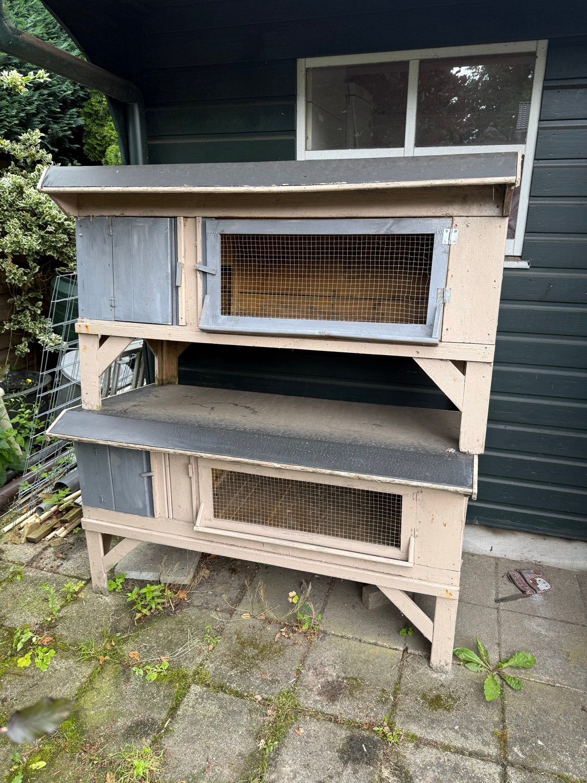 Twee konijnenhokken, Dieren en Toebehoren, Ophalen, Minder dan 75 cm, Kooi, Minder dan 60 cm