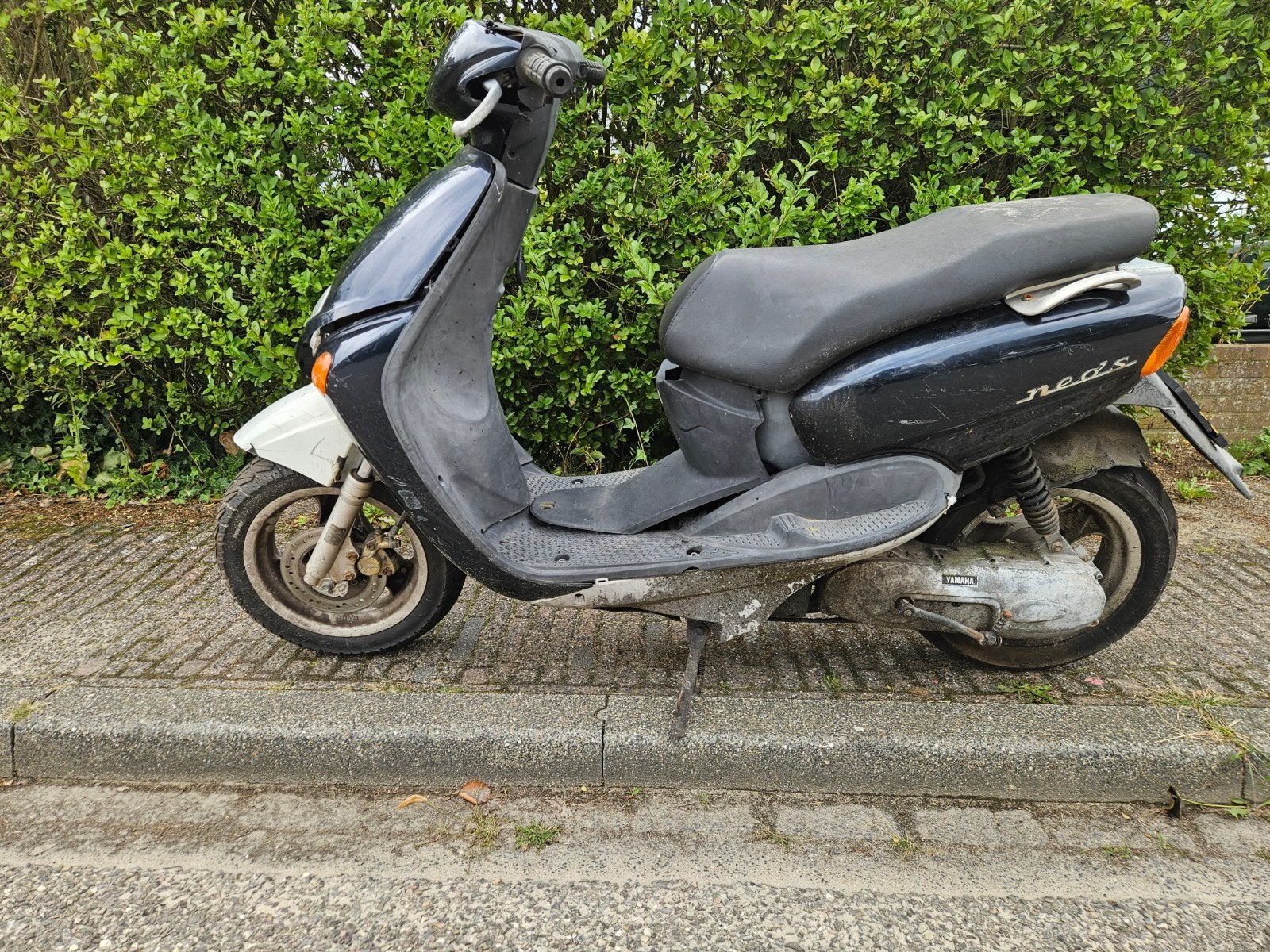 Yamaha Neos 2-takt opknapper Aerox 2t 45km kenteken neo's, Fietsen en Brommers, Ophalen, Tweetakt, Gebruikt, Maximaal 45 km/u