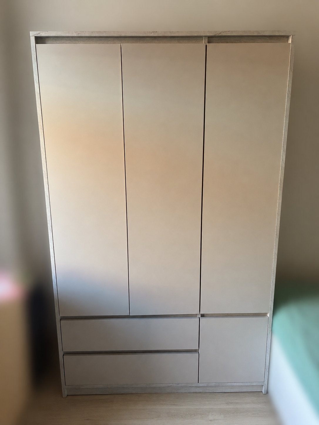 Kledingkast BILLUND 119x193, Ophalen, Zo goed als nieuw, 50 tot 75 cm, 150 tot 200 cm