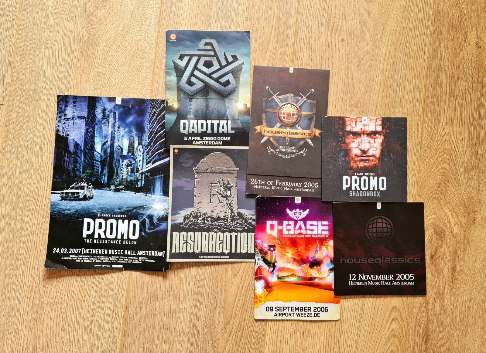Q-dance flyer pakket, Rechthoekig Staand, A4 of kleiner, Ophalen of Verzenden, Zo goed als nieuw