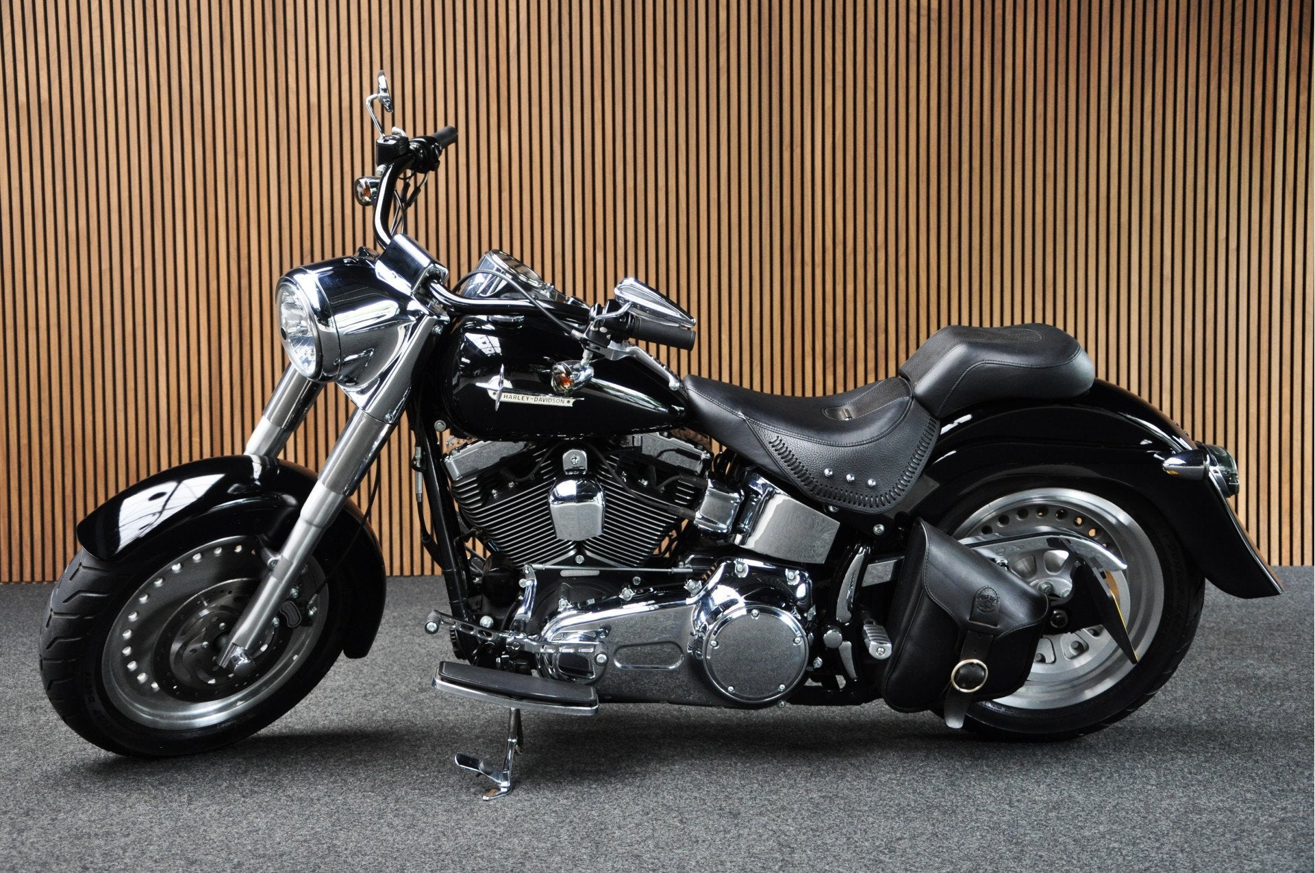 Harley-Davidson 96 FLSTF Fat Boy | Nieuwstaat | 4575 km! | O, Auto Villa, Rijksweg 1
1411GD  NAARDEN, NL, Info@autovilla.nl, Bedrijf