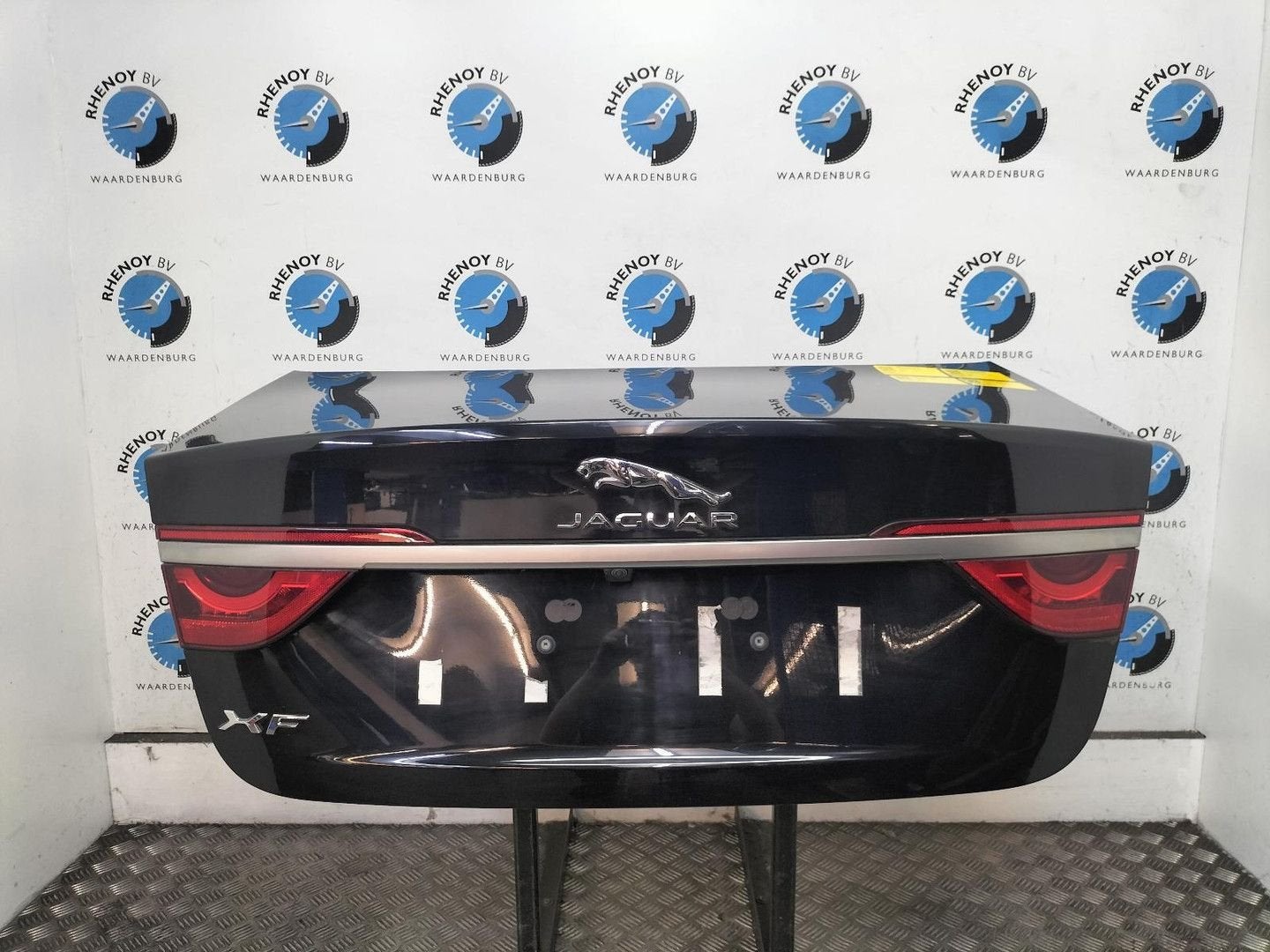 JAGUAR XF X260 R Dynamic S  ACHTERKLEP 2021, Ophalen of Verzenden, Gebruikt, Stiba lid
