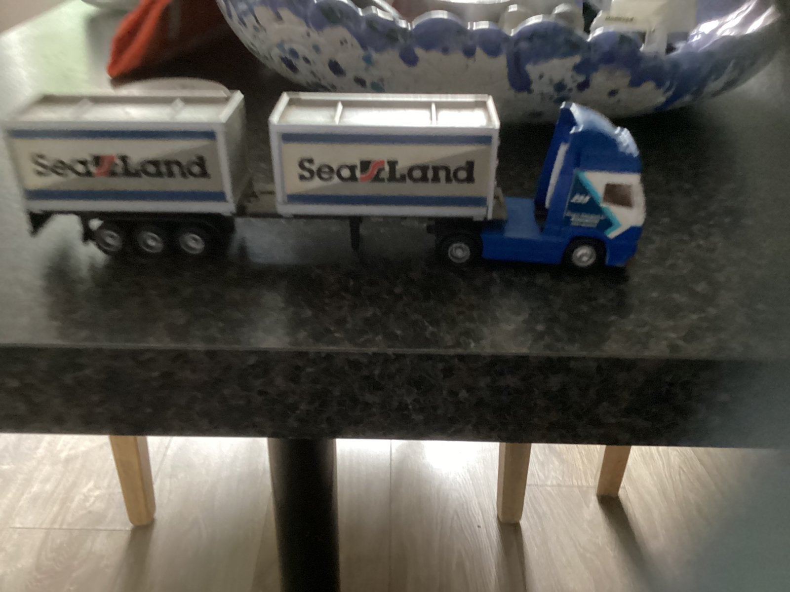 Vrachtwagen, Hobby en Vrije tijd, Modelauto's | 1:18, Ophalen of Verzenden, Zo goed als nieuw, Overige typen, Overige merken