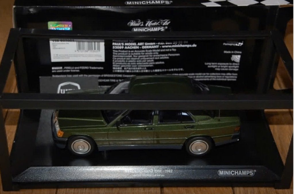 1:18 MERCEDES 190 E 1982 W201 green Minichamps in box WRH, Hobby en Vrije tijd, Verzenden, Zo goed als nieuw, Auto, MiniChamps