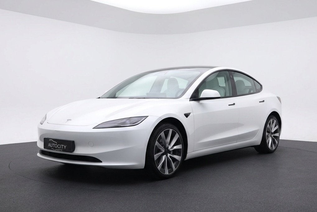 Tesla Model 3 Premium Long Range AWD 78kWh l FSD4 (HW4) l AM, Auto's, Tesla, Automaat, 0 cilinders, Gebruikt, Wit