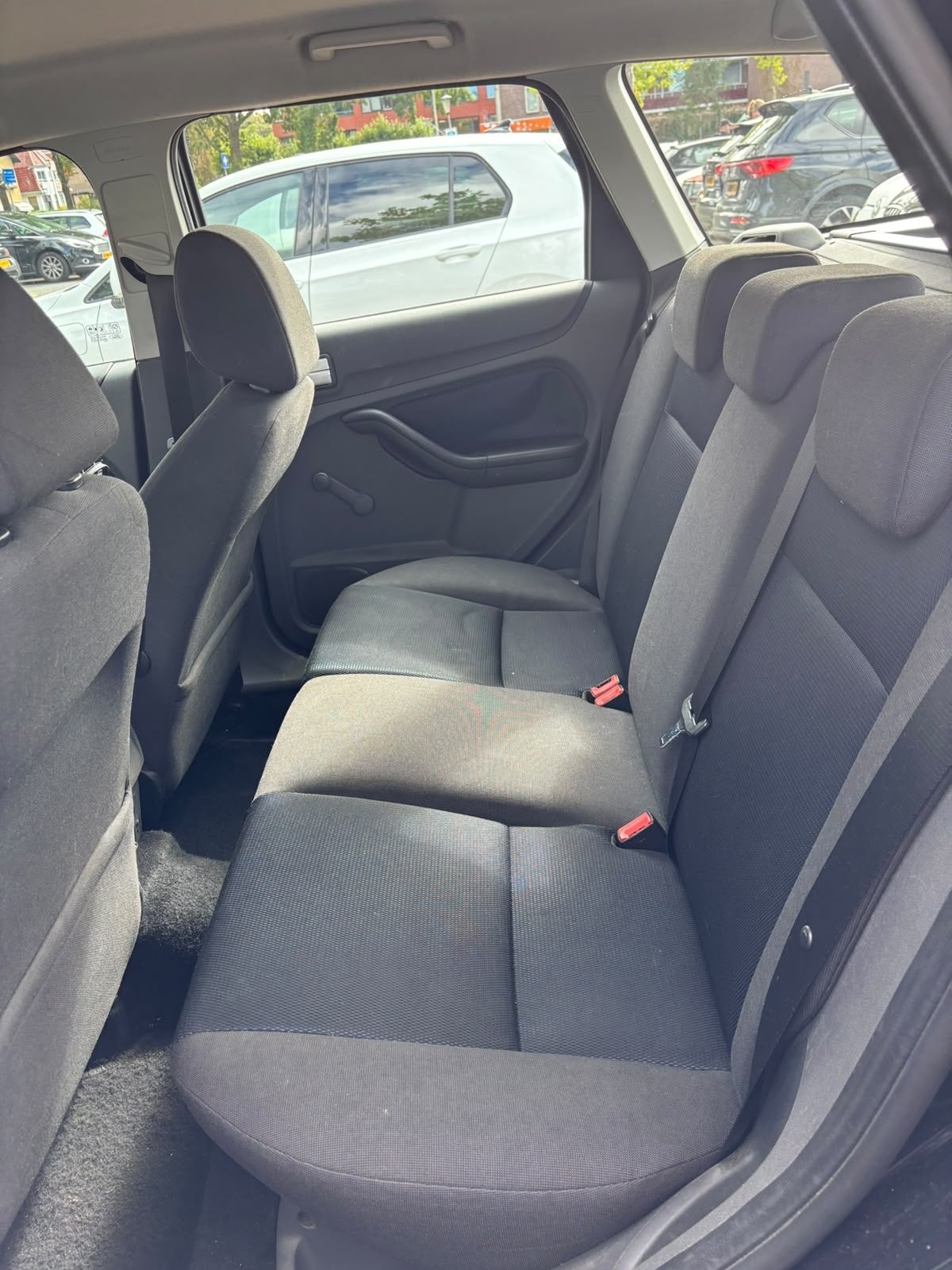 Foto 10 van Ford Focus 1.8 Ghia. (Full Option) Wagon