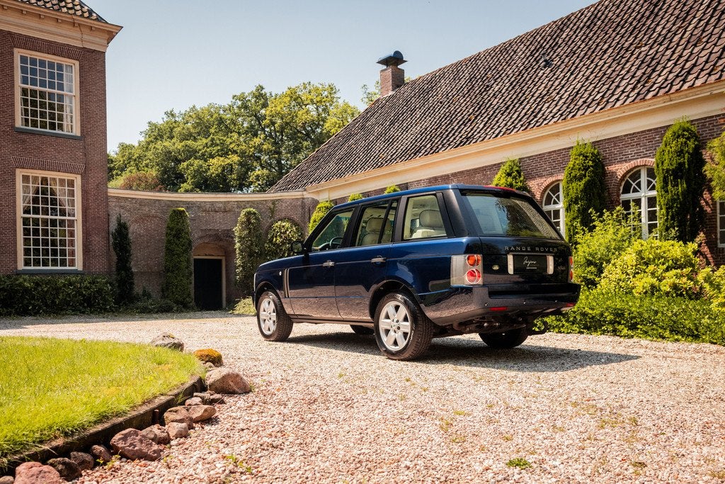 Land Rover Range Rover 4.4 V8 Vogue (286pk) - 100% historie, Auto's, Land Rover, Automaat, Gebruikt, 8 cilinders, Blauw