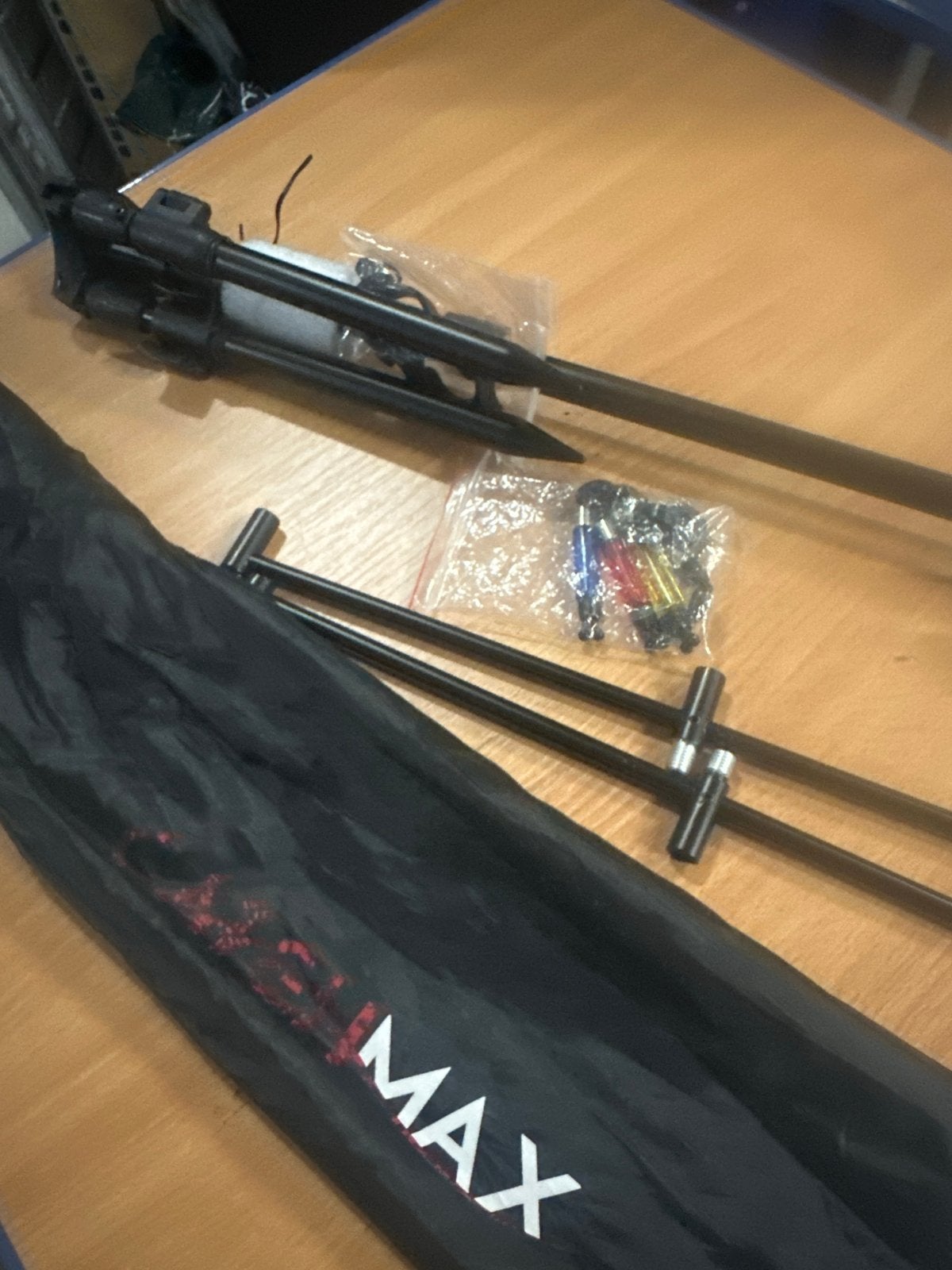 Nieuwe Rod Pod Set voor Vissen - Compleet met Tas, Watersport en Boten, Overige typen, Nieuw, Ophalen of Verzenden, Nvt